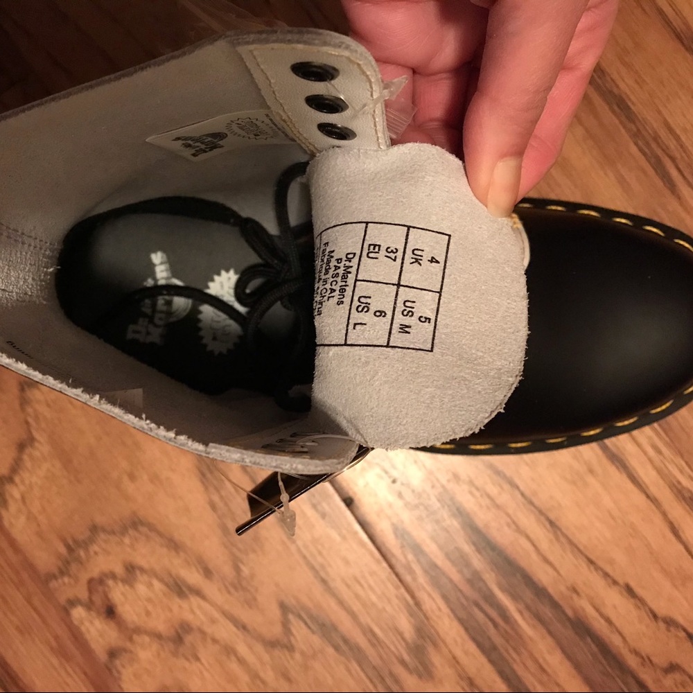 RARE DR MARTENS BEAVIS & BUTTHEAD COLORBLOCK BOOTS - Picture 6 of 6